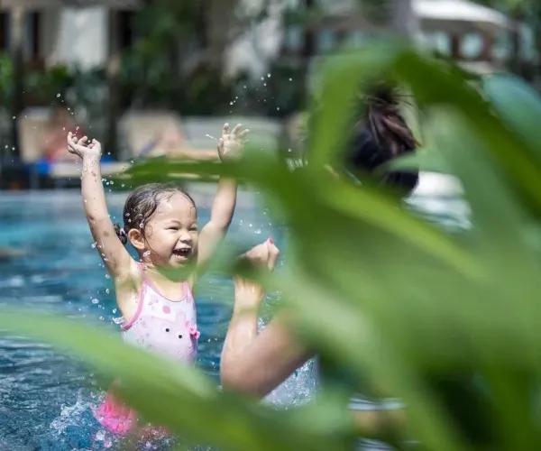 CHÍNH SÁCH BẢO VỆ VÀ AN TOÀN TRẺ EM